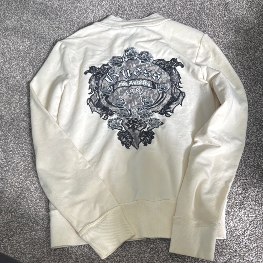 Guess Ivory Sweatshirt with Ornate Graphic